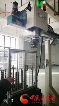 甘肃首台自主研发工业机器人成功下线，开启智能智造新篇章
